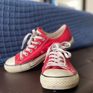 Red converse